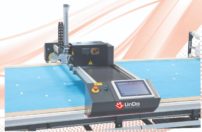 Automatic Labeler / LABLEING MACHINE